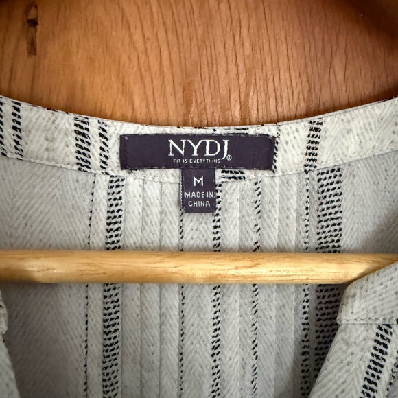 NYDJ Flowy Blouse Sz Medium - Picture 3 of 3